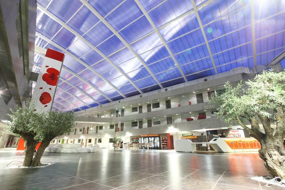 Cowool Cergy Apart otel Dış mekan fotoğraf
