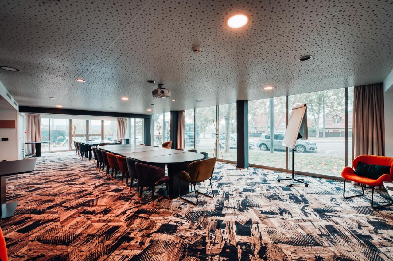 Cowool Cergy Apart otel Dış mekan fotoğraf